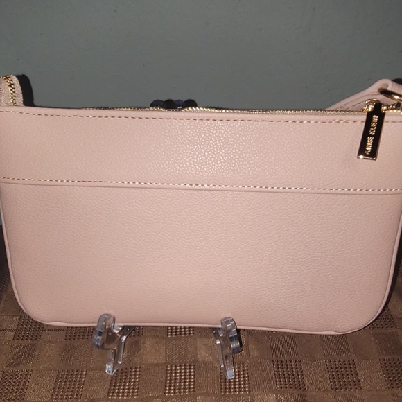 Anne Klein Pale Pink Wristlet Clutch with Gold AK Logo - Picture 3 of 6